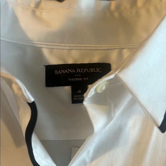 Banana Republic White Button Down Shirt with Black Accents - Picture 2 of 4